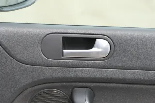VW Golf Plus 5M 1x Türverkleidung Verkleidung Tür vorne rechts schwarz - Bild 3