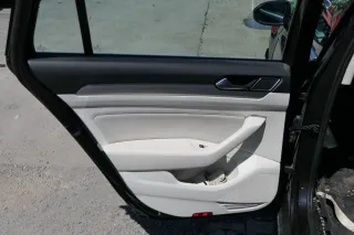 Passat 3C B8 3G 1x Türverkleidung Verkleidung Tür hinten links weiß St. Tropez - Bild 1