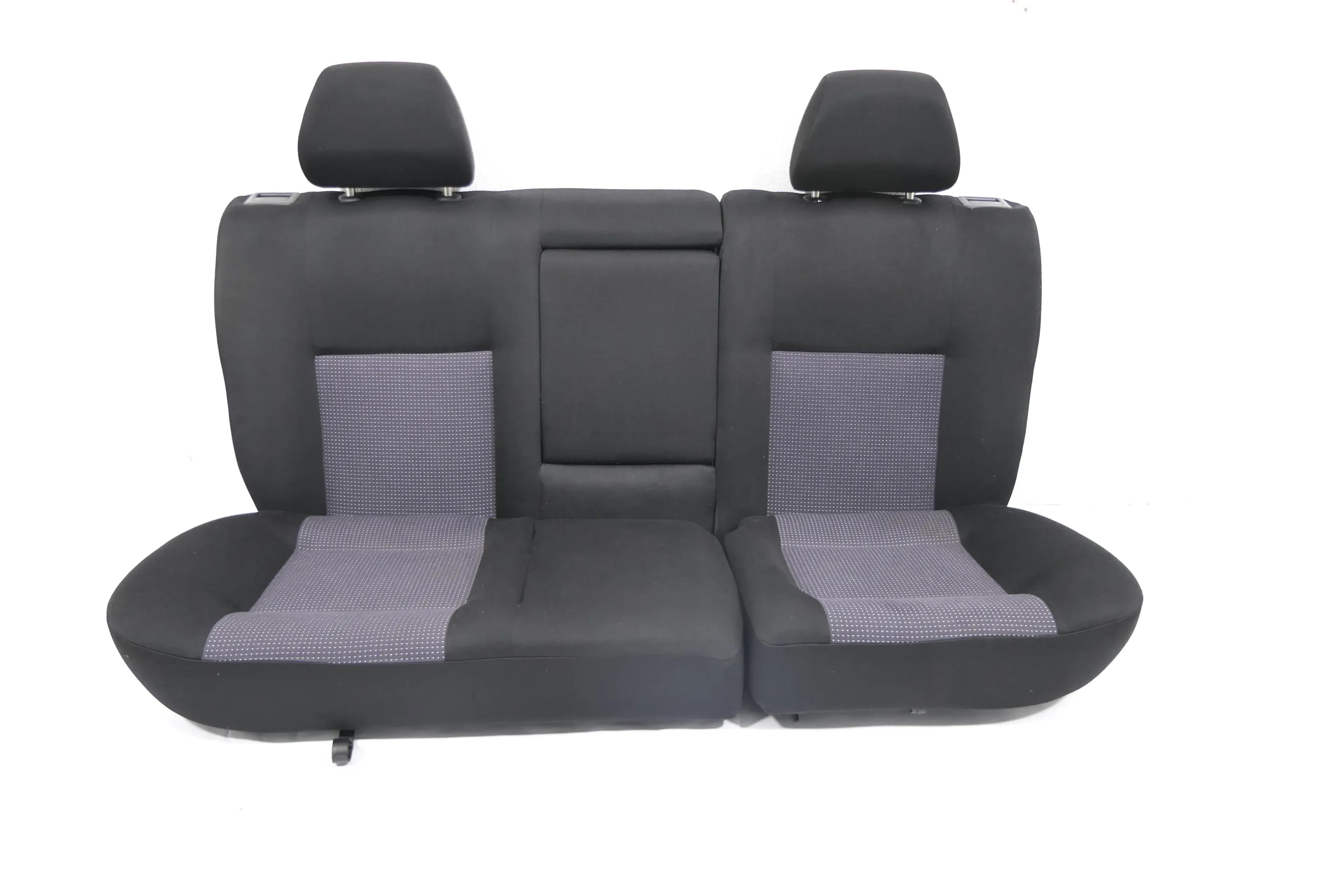 Golf 4 Limousine Sitz Rückbank Rücksitzbank Sitzfläche Sitze Kopfstützen schwarz - Bild 1