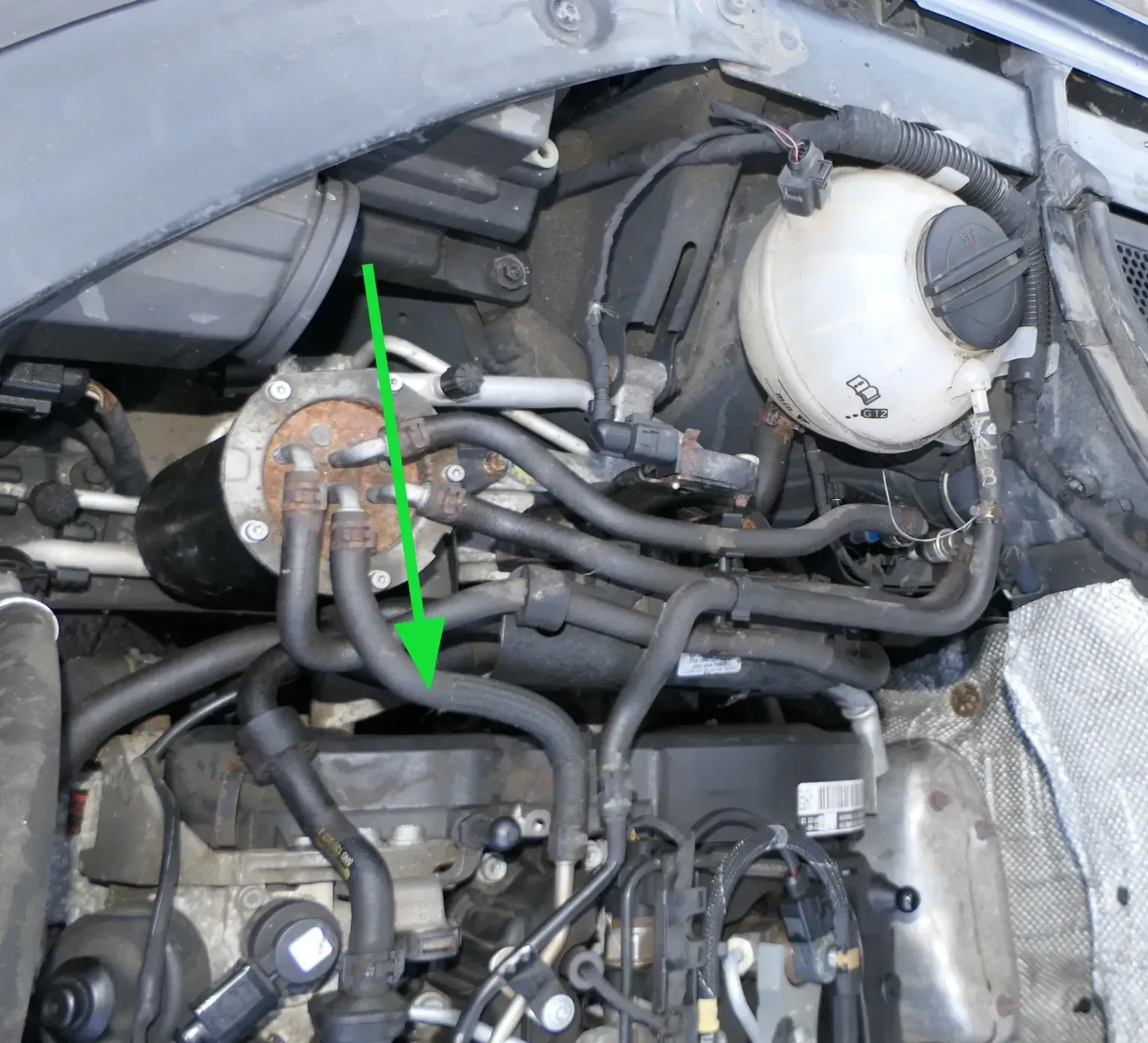 VW Tiguan 5N 2,0 TDI Leitung Leitungen Kraftstoffleitung Rohre Rohr 1K0130307AR - Bild 1