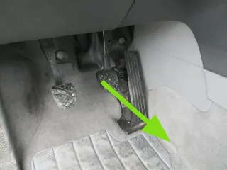 VW Caddy 2k Teppich Innenraumteppich grau Innen vorne - Bild 1