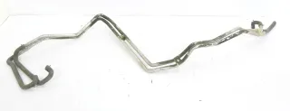 VW T4 Leitung Kühlwasser Kühlflüssigkeit unterm Auto nach hinten 701819885C - Bild 1