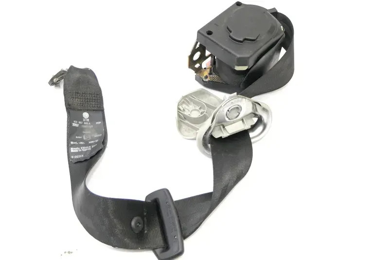 VW New Beetle Gurt hinten links - Bild 1