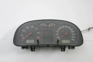 VW Golf 4 Tacho Tachometer Kombiinstrument 257.000km 1J0920806B 1,6-2,8 - Bild 1