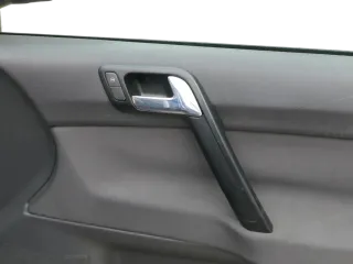 1x VW Polo 9N 9N3 Türverkleidung Verkleidung Tür vorne rechts 4/5-Türer dunkel - Bild 4