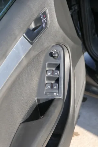 1x A4 8K B8 Türverkleidung Verkleidung Tür vorne links schwarz - Bild 4