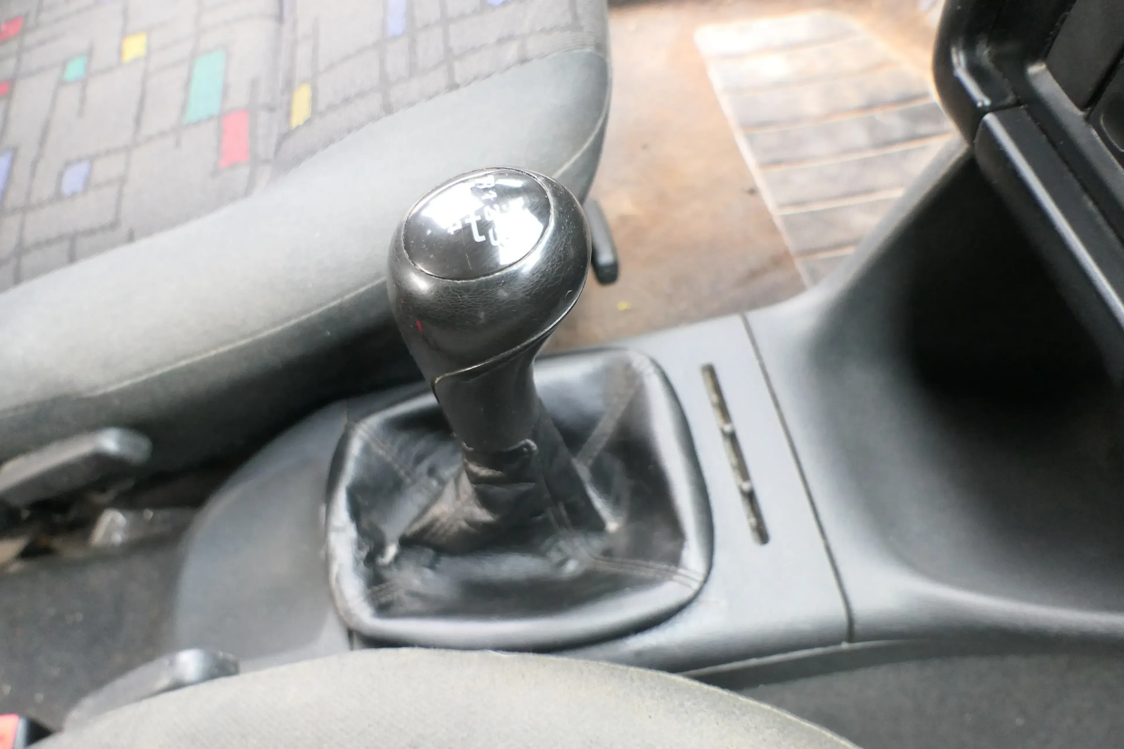 VW Lupo Polo 6N Schaltknauf Schaltsack Schaltung Schaltknüppel - Bild 1