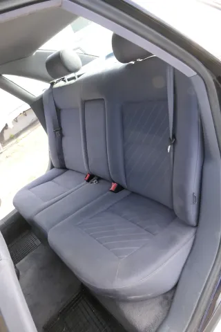 Audi A8 4D Avant Sitz Rückbank Rücksitzbank hinten Ski aquablau - Bild 1