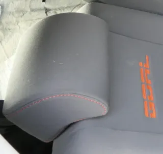VW Golf 5M Plus Kopfstützen Kopfstütze hinten rechts links GOAL orang Nähte - Bild 1