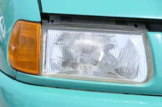 VW Polo 6N Scheinwerfer vorne rechts Beifahrerseite 6N0941700 + Blinker - Bild 1
