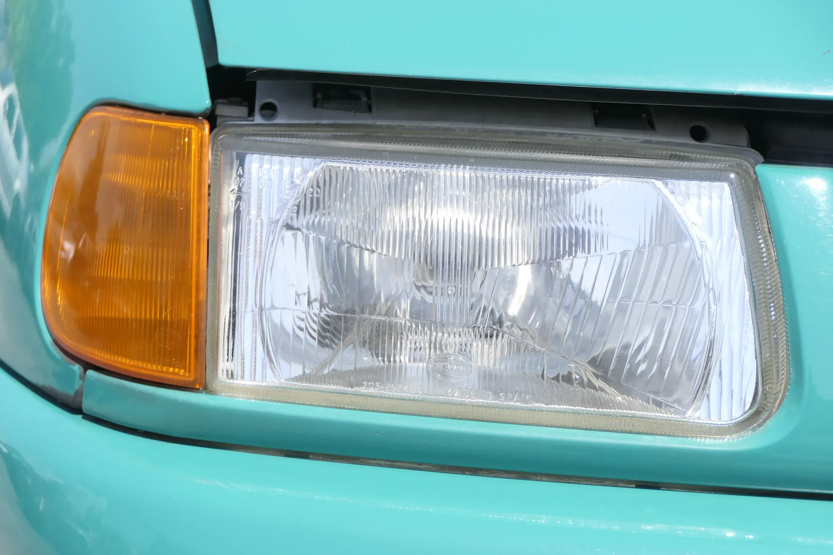 VW Polo 6N Scheinwerfer vorne rechts Beifahrerseite 6N0941700 + Blinker - Bild 1