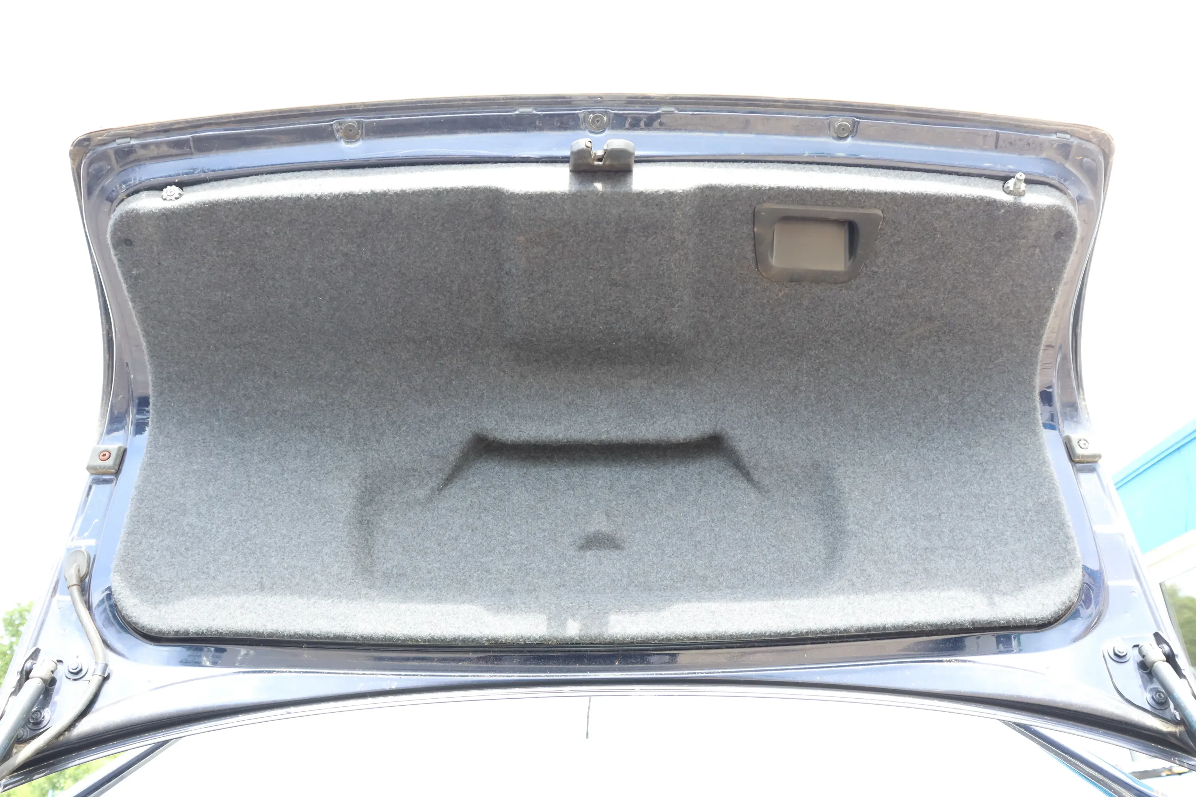 Audi A6 4B Limousine Abdeckung Verkleidung Kofferraum hinten Heckklappe Deckel f - Bild 1