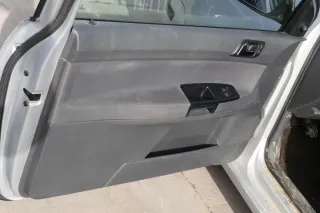 VW Polo 9N Türverkleidung Verkleidung Tür vorne links 2/3-Türer Fahrertür - Bild 2