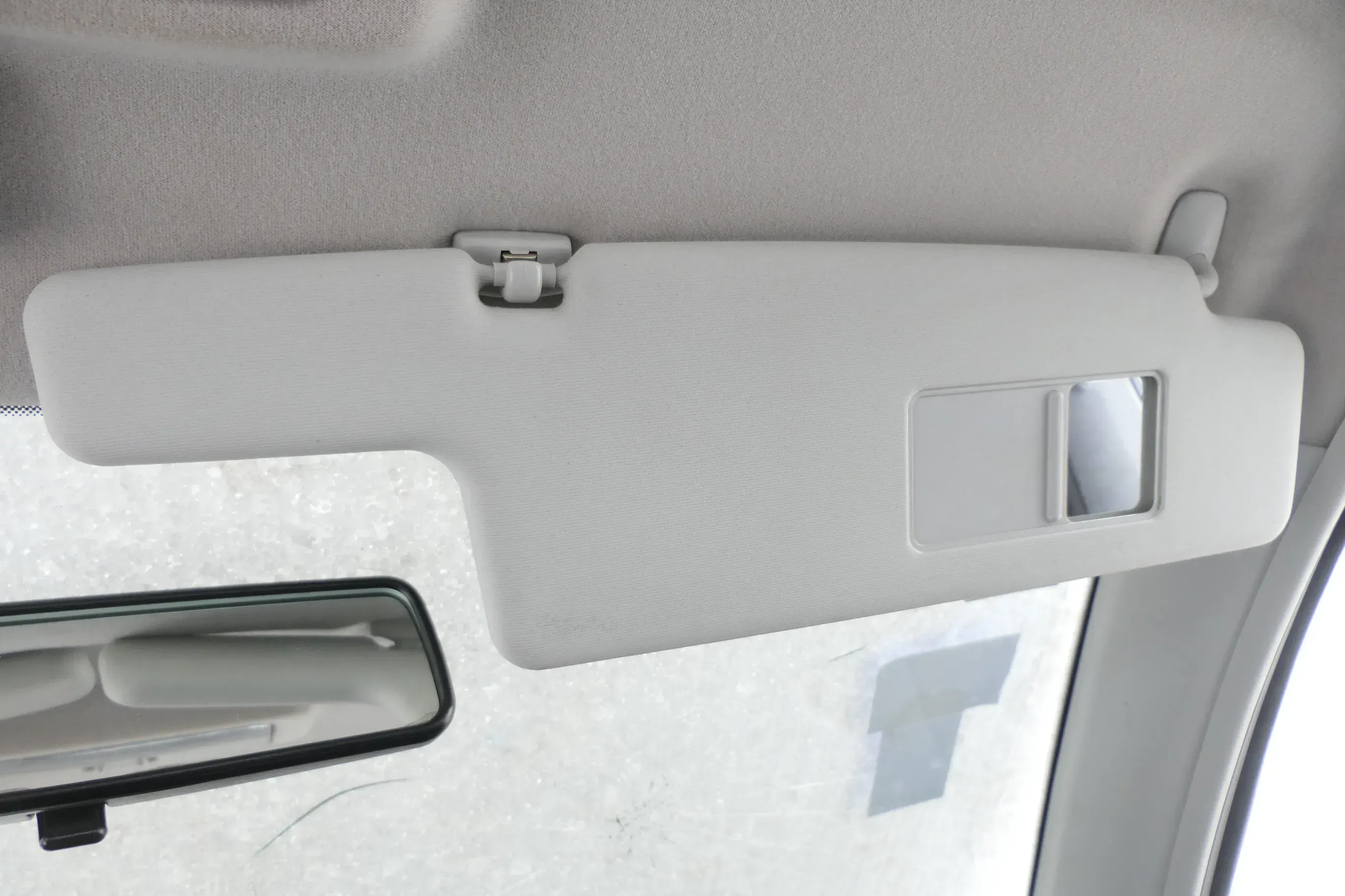 Skoda Fabia 6Y Sonnenblenden Sonnenblende grau rechts vorne 6Y1857552P X14 - Bild 1