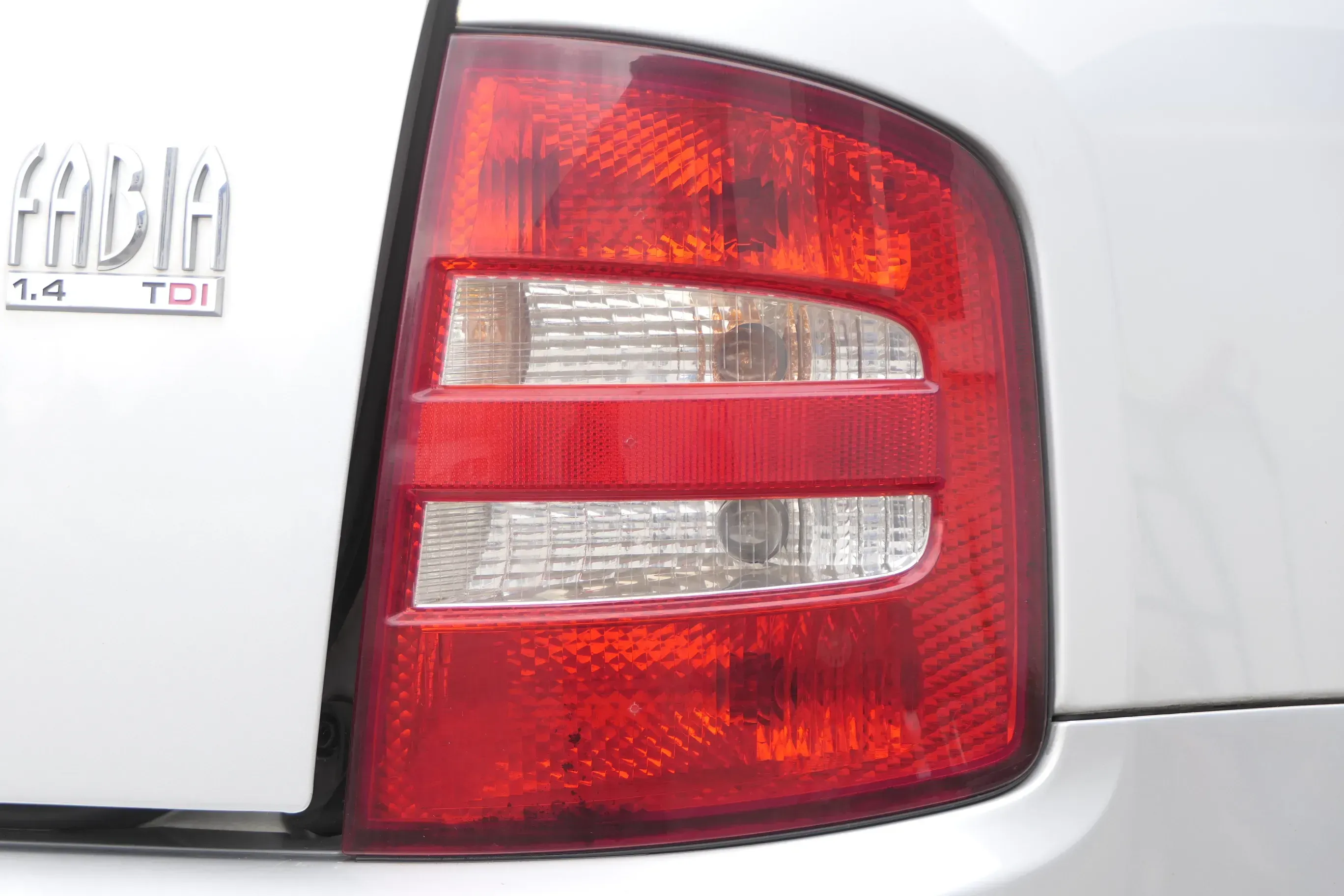 Skoda Fabia 6Y Kombi Combi Rückleuchte Heckleuchte hinten rechts original - Bild 1