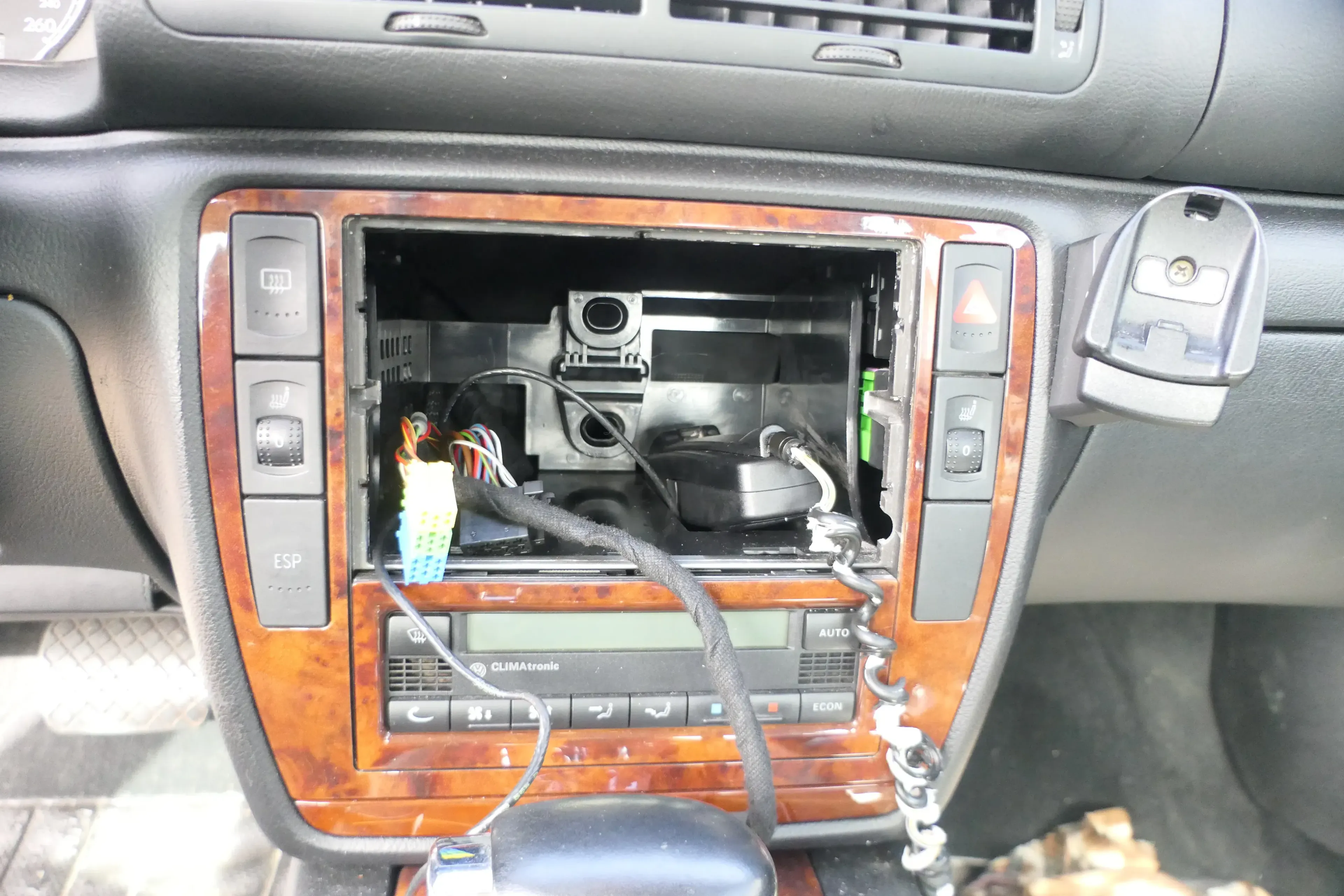 VW Passat 3B 3BG Mittelkonsole Verkleidung Aschenbecher Dekor Holz Optik - Bild 1