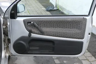 1x VW Lupo Arosa Türverkleidung Verkleidung Tür vorne rechts oben schwarz - Bild 1
