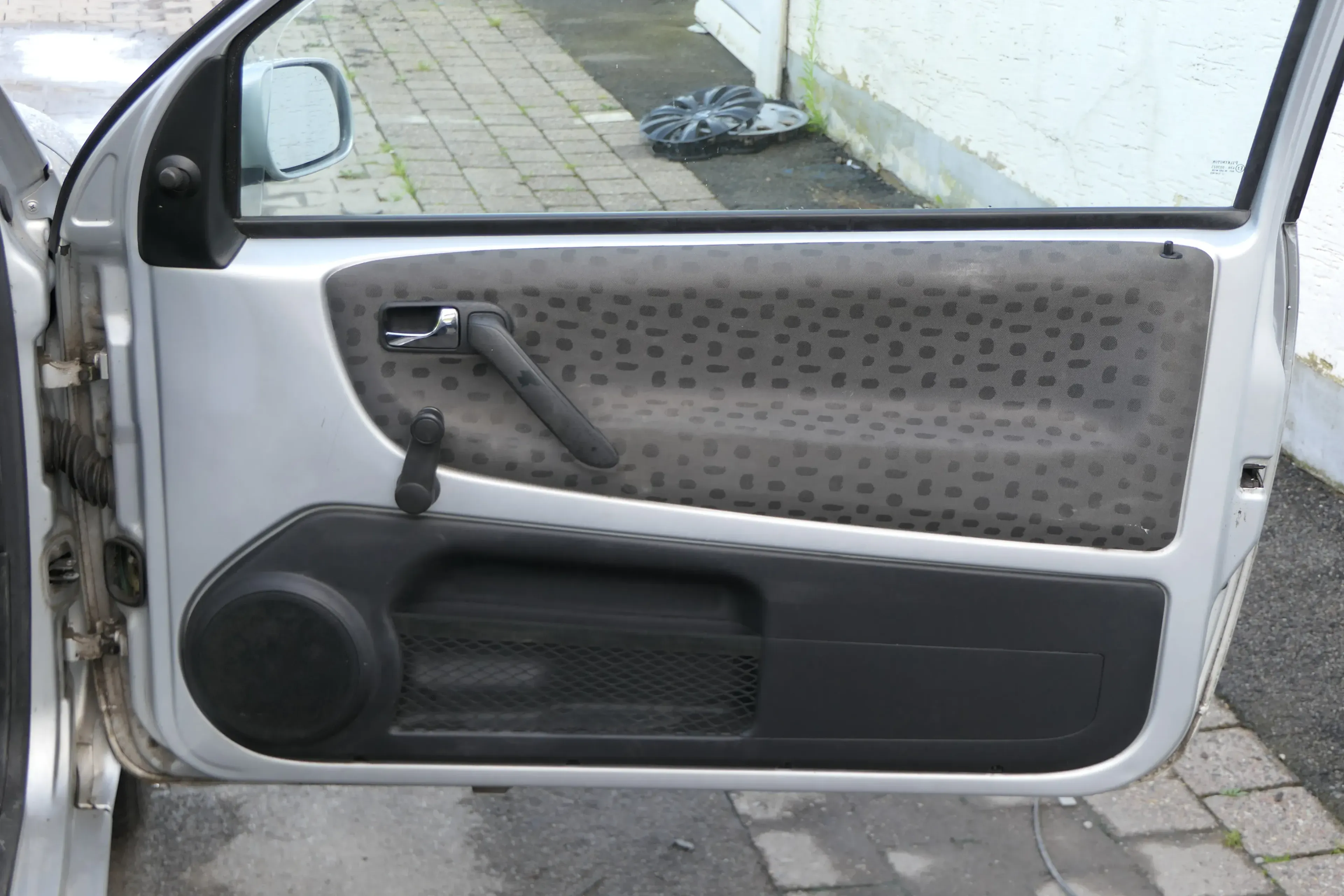 1x VW Lupo Arosa Türverkleidung Verkleidung Tür vorne rechts oben schwarz - Bild 1