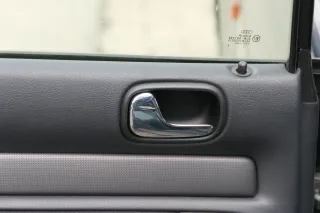 1x Audi A4 B5 Türverkleidung Verkleidung Tür hinten links  Griff Öffner - Bild 2