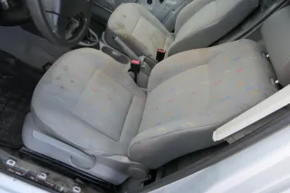 VW Caddy 3 2k Sitz Fahrersitz vorne links Fahrer (ohne Kopfstütze) - Bild 1