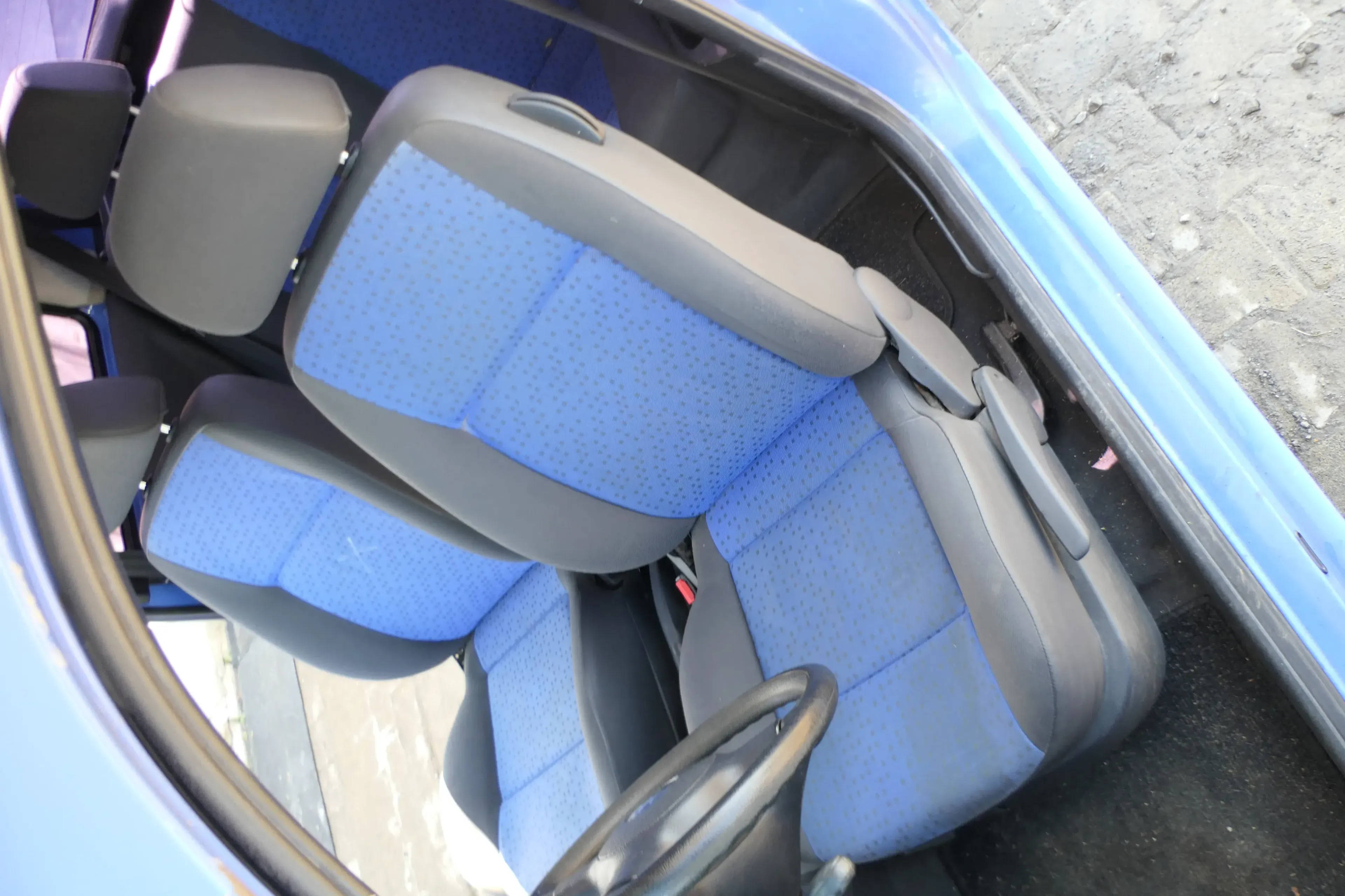 Arosa Lupo Sitz vorne links Fahrersitz Höhenverstellung schwarz blau - Bild 1