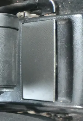 VW Passat 3B 3BG Mittelkonsole Verkleidung Aschenbecher Dekor braun netzoptik - Bild 3