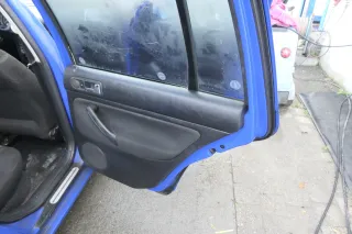1x VW Golf 4 1J Kombi Türverkleidung Verkleidung Tür hinten rechts schwarz f - Bild 2