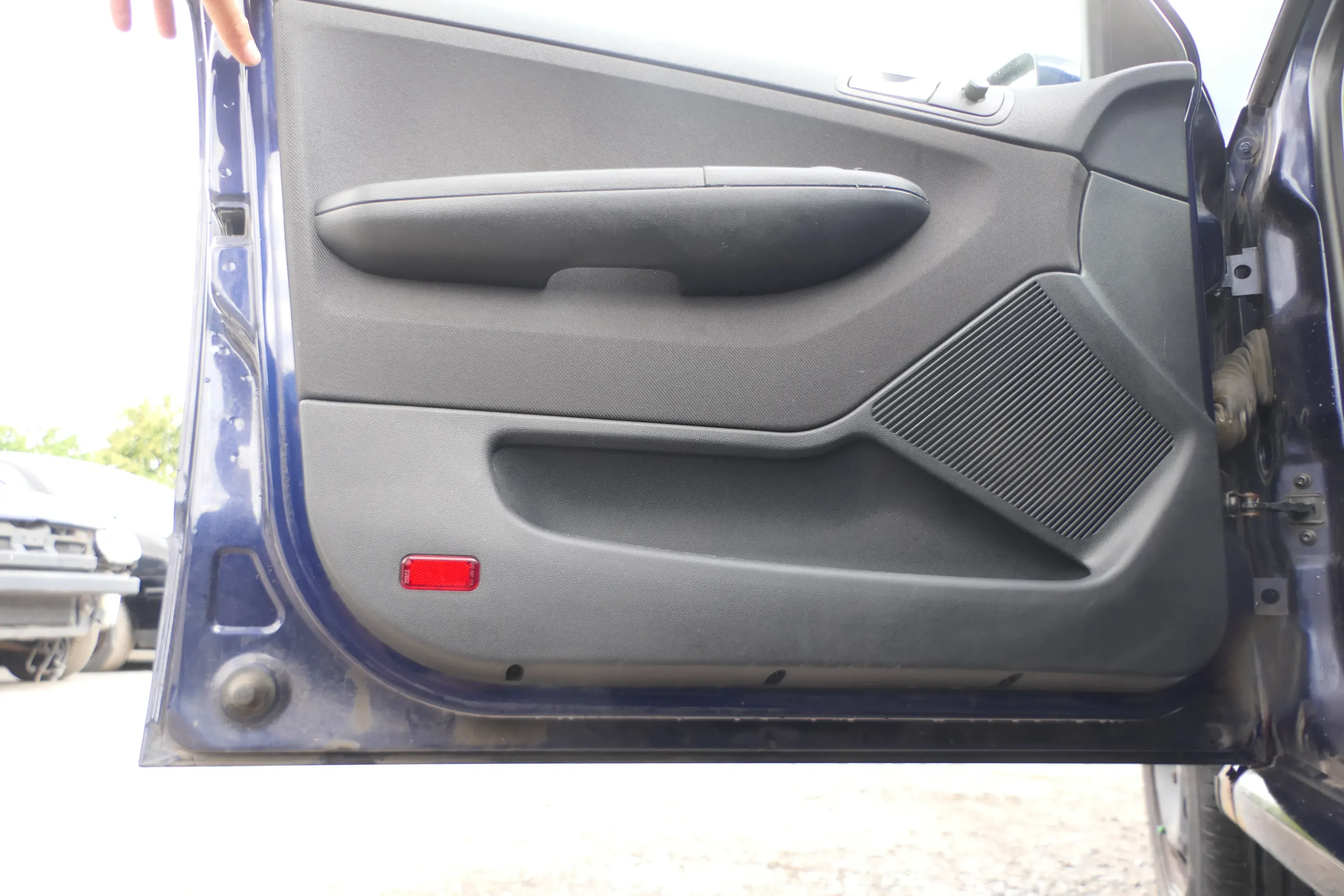 1x Fabia 6Y Kombi Türverkleidung Verkleidung Tür vorne links schwarz anthrazit - Bild 1