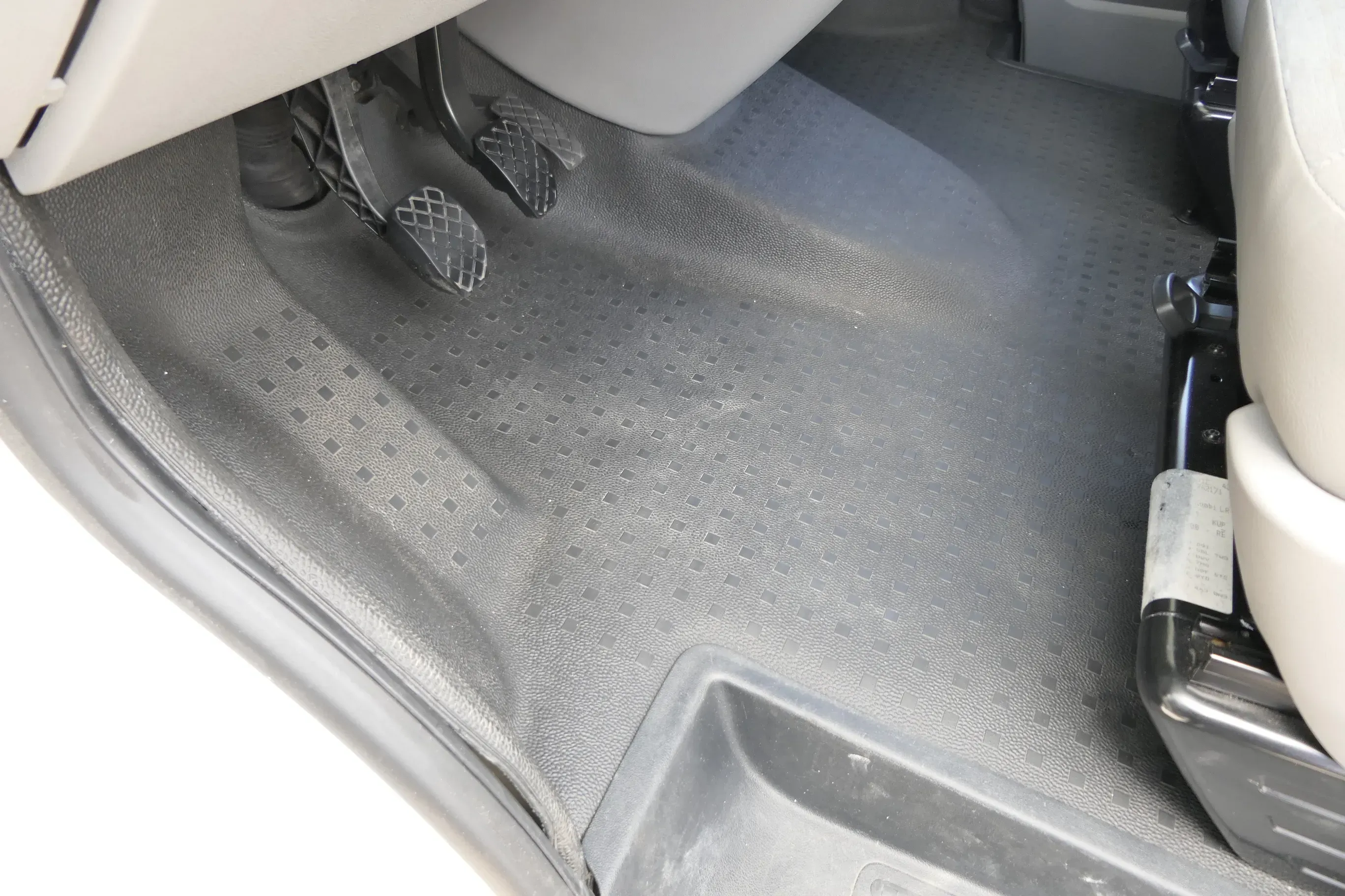 VW T5 Facelift Teppich Innenraumteppich Innen Boden Beodenbelag vorne Gummi - Bild 1