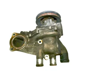 VW T4 AAB 1,9 TD Diesel Keilriemenscheibe mit Kühlmittelpumpe 068121031K - 1X - Bild 4