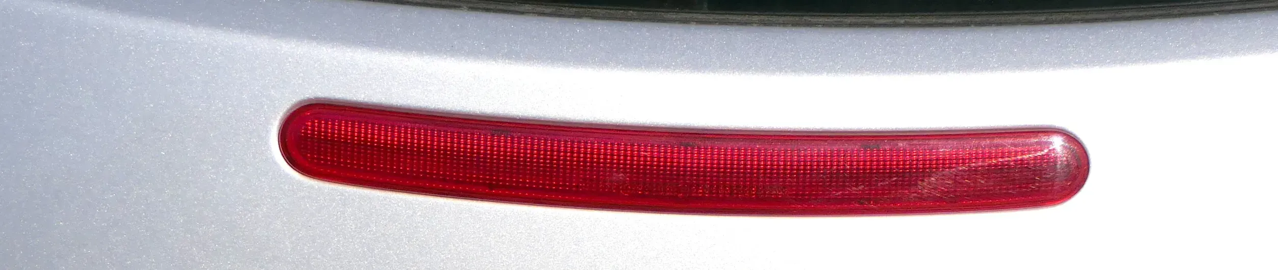 VW New Beetle dritte Bremsleuchte 3. Bremslicht Bremslampe 1C0945097E - Bild 1