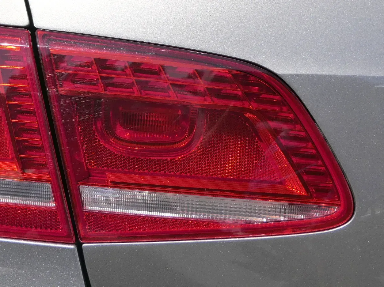 VW Passat 3C B7 Limousine Rücklicht hinten links innen Rückleuchte LED 3AE9453 - Bild 1