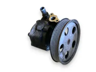Audi A4 8K Pumpe Servolenkung Servopumpe 8K0145153F 2,0 TDI CABD CDHB CDNB - Bild 1