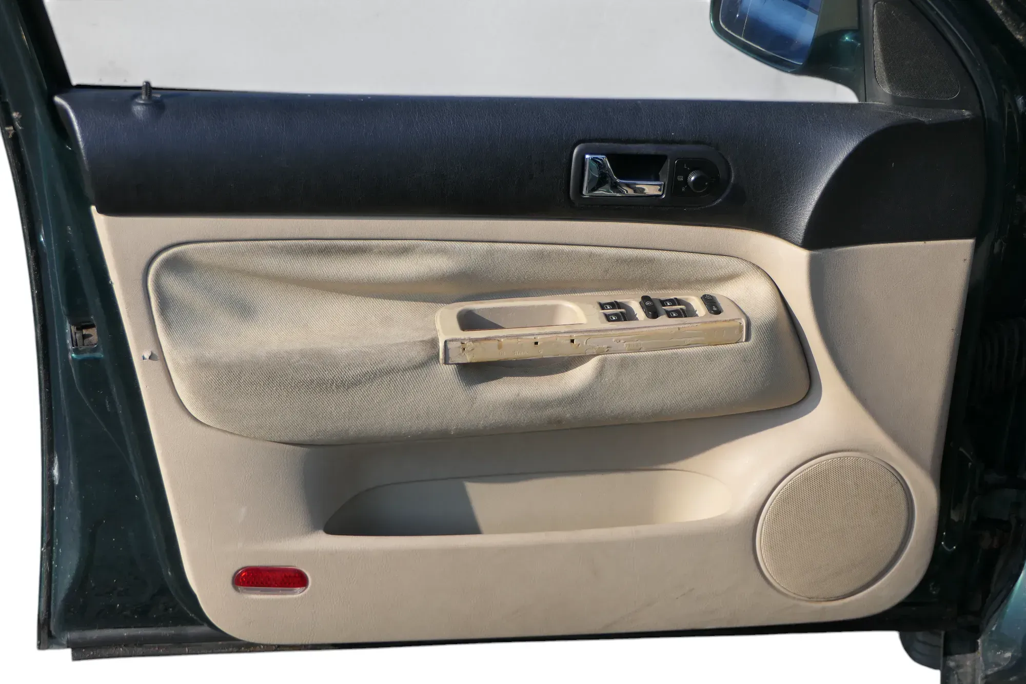 1x Golf 4 Bora Türverkleidung Verkleidung Tür vorne links 4/5-Türer hellbeige - Bild 1