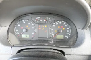 VW Polo 9N Tacho Tachometer Kombiinstrument 199.000km 6Q0920800P 1,2 47kw 40kw - Bild 2