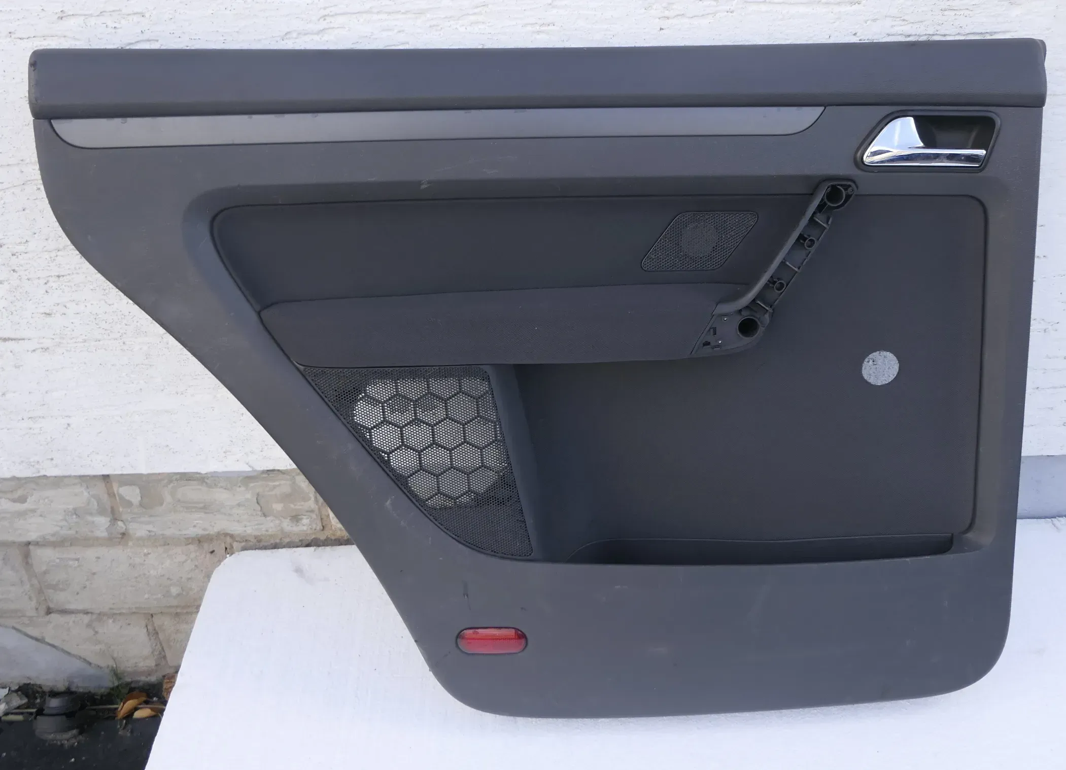 VW Touran 1x Türverkleidung Verkleidung Tür hinten links anthrazit - Bild 1