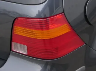 VW Golf 4 1J Rücklicht Rückleuchte Heckleuchte Hecklicht orange hinten rechts - Bild 2