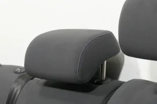 VW Golf 5 V Kopfstütze hinten in der Mitte anthrazit dunkel blaue Nähte Tour - Bild 1