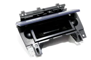 Audi A4 8E B7 B6 Aschenbecher 8E0857951F blau - Bild 5