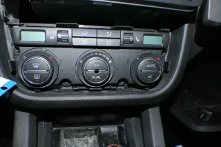 VW Golf 5 Eos Steuergerät Klimaanlage 1K0907044BS Heizung Sitzheizung - Bild 1