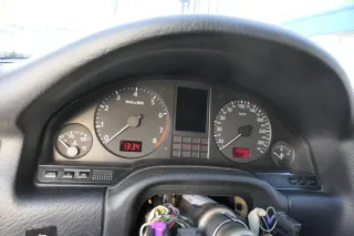Audi A8 4D Tacho Tachometer Kombiinstrument 196.000km Benziner 4D0919033T - Bild 1