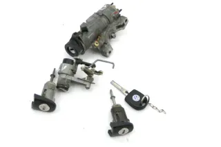 VW Golf 4 Lim Schloßsystem 2x Türschloß 1x Schlüssel Schloß Zündschloß Hecksch M - Bild 1