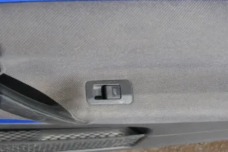 1x VW Lupo Arosa Türverkleidung Verkleidung Tür vorne rechts oben off-black schw - Bild 2