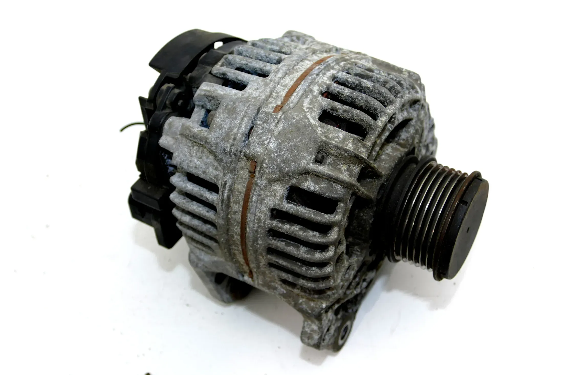 VW Golf 4 Audi A3 8L Lichtmaschine Generator 038903023L 90A mit Freilauf Octavia - Bild 1