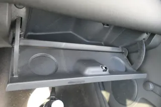 VW Polo 6N2 Handschuhfach schwarz Handschuhfachdeckel Deckel Klappe - Bild 3