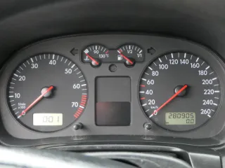 VW Golf 4 Tacho Tachometer Kombiinstrument 280.000km 1J0920826A 1,6-2,8 - Bild 1