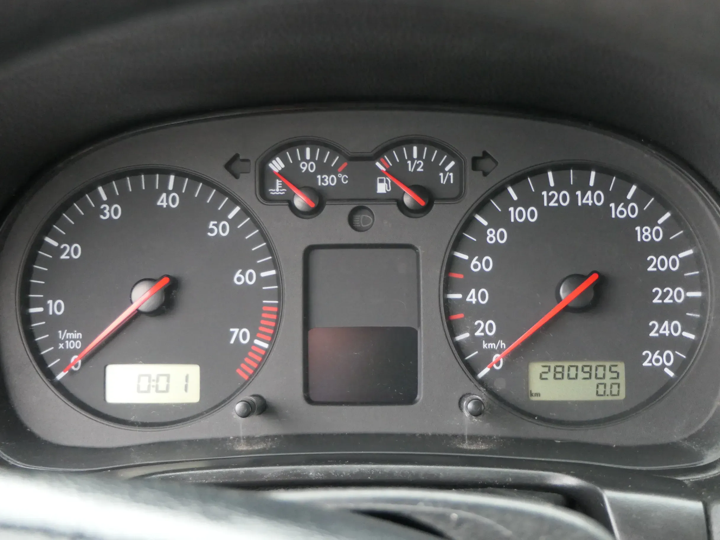 VW Golf 4 Tacho Tachometer Kombiinstrument 280.000km 1J0920826A 1,6-2,8 - Bild 1