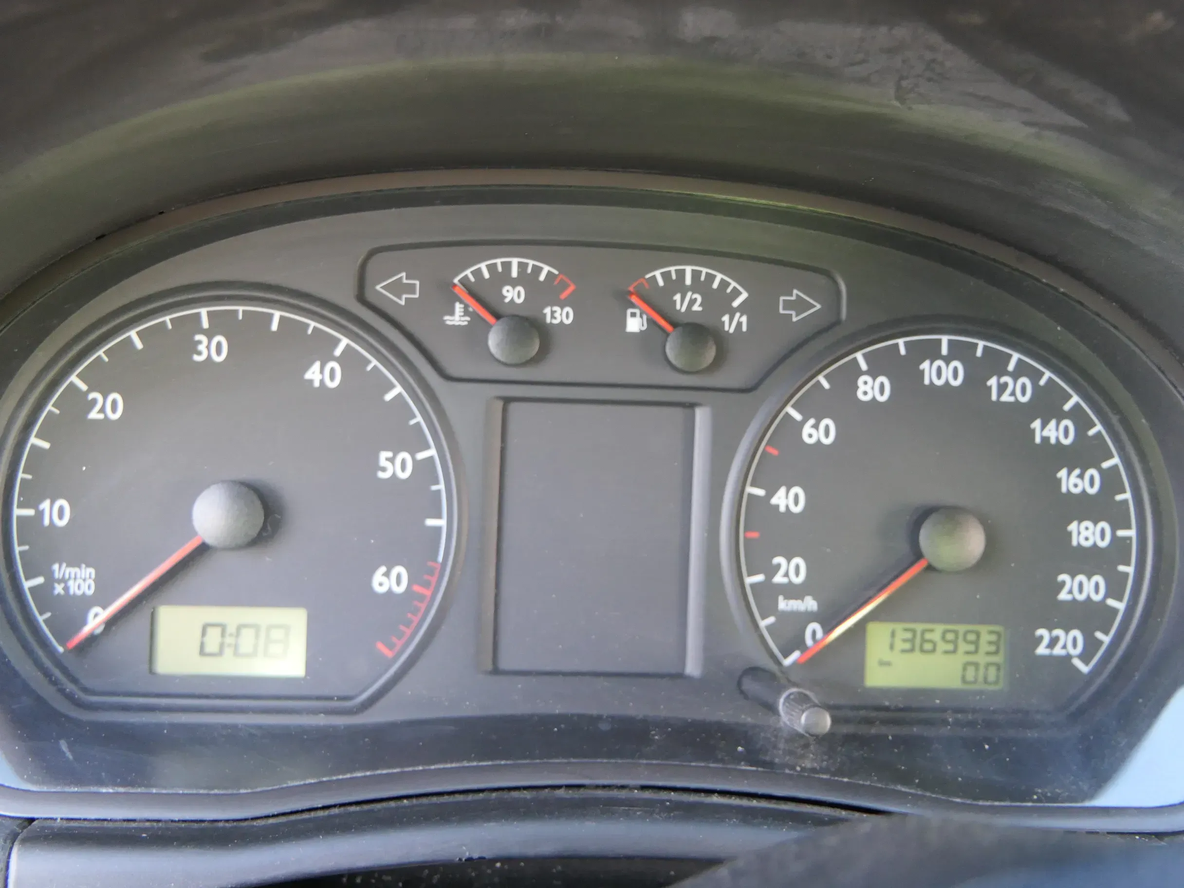 VW Polo 9N Tacho Tachometer Kombiinstrument 136.900km 6Q0920800P 1,2 47kw 40kw - Bild 1