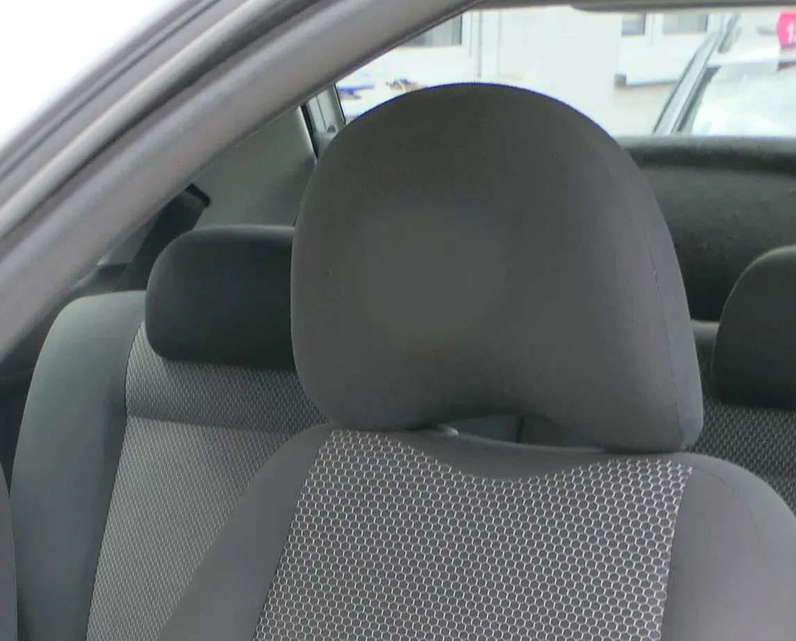 1x VW Fox 5Z Kopfstütze vorne links oder rechts 5Z0881901F 5C7  anthrazit dunkel - Bild 1