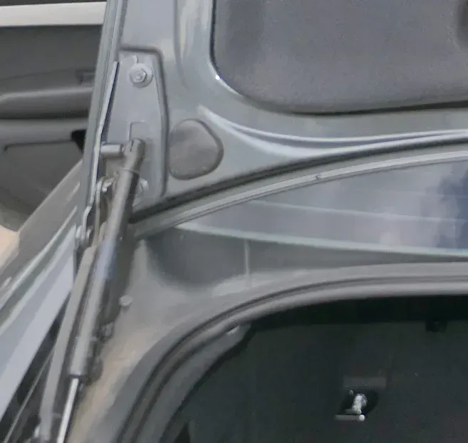 1x A6 4F Limousine Dämpfer Heckklappe hinten links Scharnier grau LZ7S - Bild 1